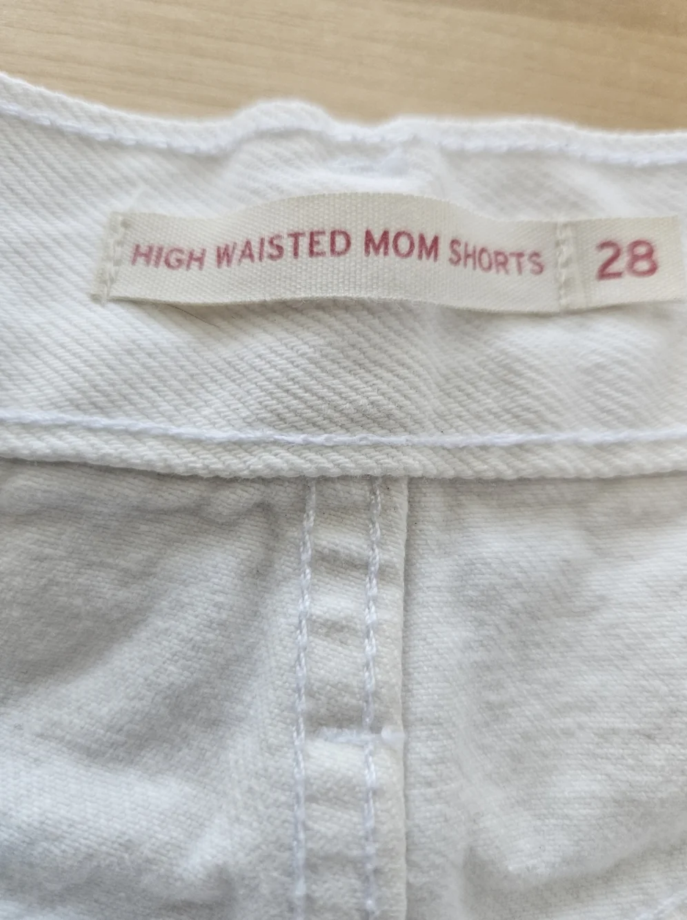 Levi's White‎ High-Rise Distressed Mom Jean Shorts Sz 28 Festival Summer Biker